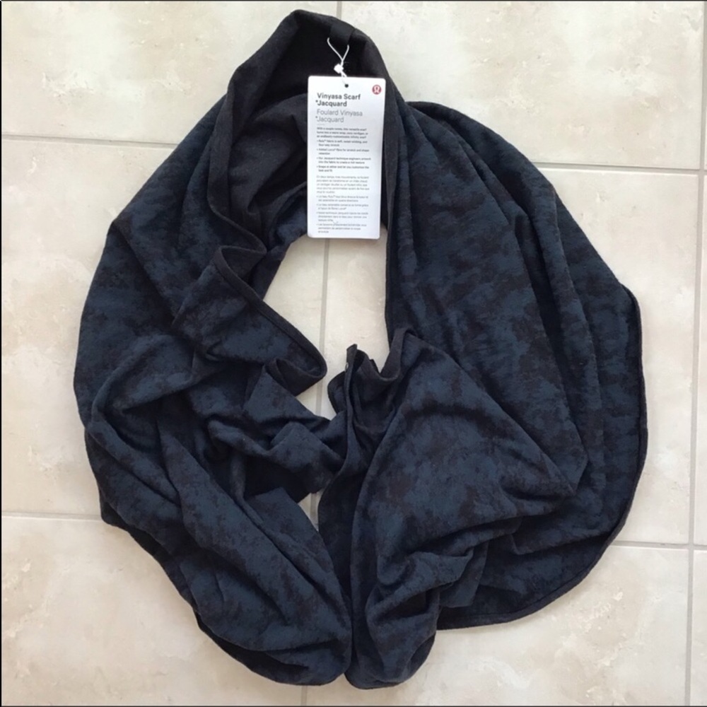 Lululemon Vinyasa Scarf Jacquard NWT